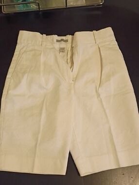 GAP Cream High-Rise Stretch Tailored Shorts